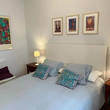 2 Bedroom By Guadalquivir River *